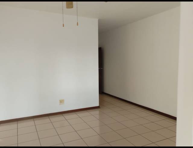 2.5 BEDROOM FLAT FOR SALE IN BLUFF